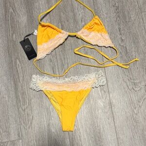 NWT RELLECIGA Yellow Lace Trim Bikini Set